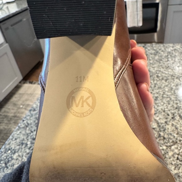 Michael Kors Boots - Picture 7 of 8